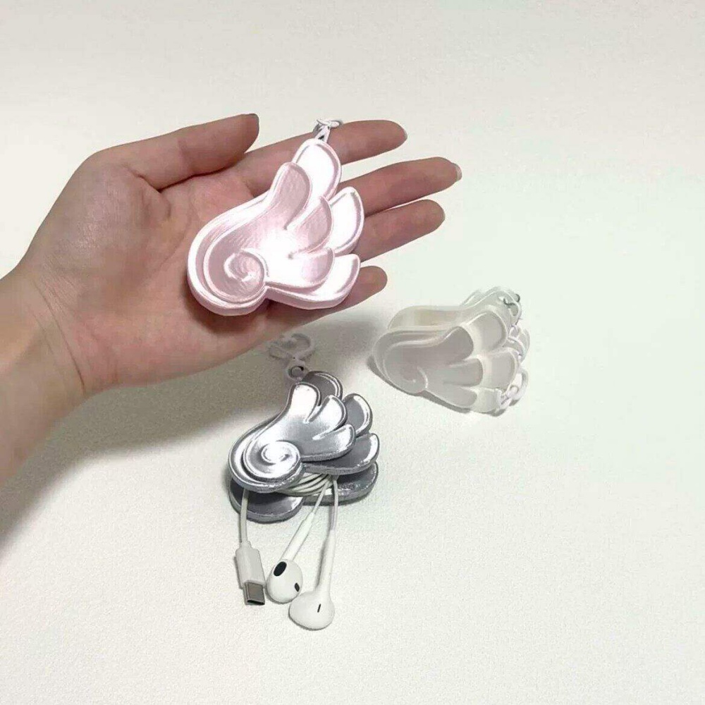 Porte-clés en forme d'aile d'a - Cable Winder Keychain avis et prix